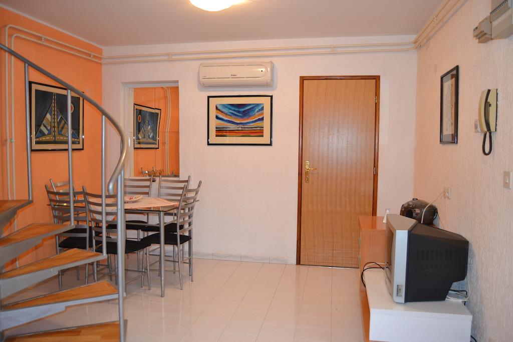 Apartments Cavae Romanae เมดูลิน ห้อง รูปภาพ